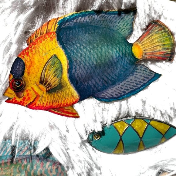 (6) FISH MAGNETS – Assorted sizes & colors - Picture 1 of 8